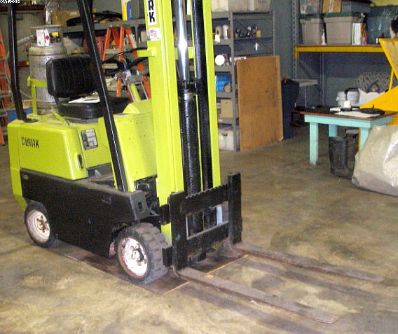CLARK  Fork lift,